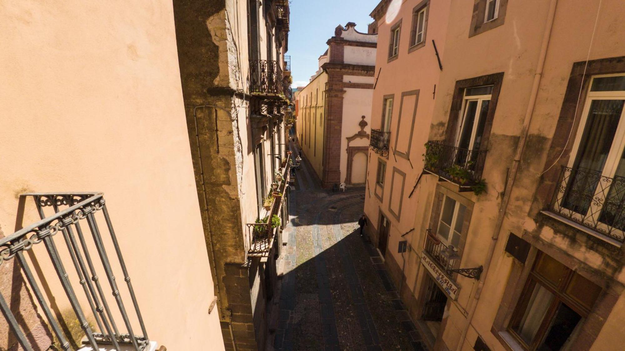 Sardinian Gallery Corso Bosa Quarto foto