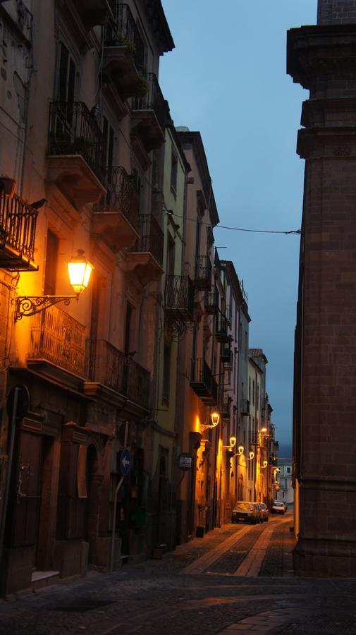 Sardinian Gallery Corso Bosa Exterior foto